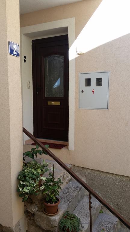 קרק Aurora Apartment מראה חיצוני תמונה