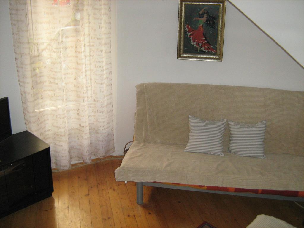 קרק Aurora Apartment מראה חיצוני תמונה