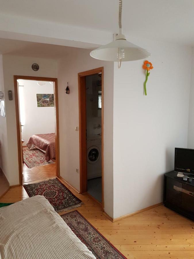 קרק Aurora Apartment מראה חיצוני תמונה